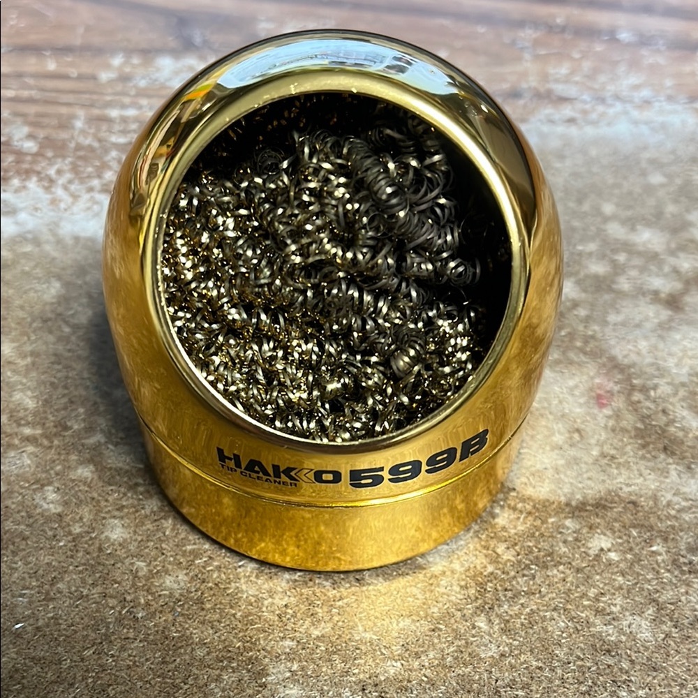 Hakko Gold 599B Soldering Wire Tip Cleaner & Holder 3"